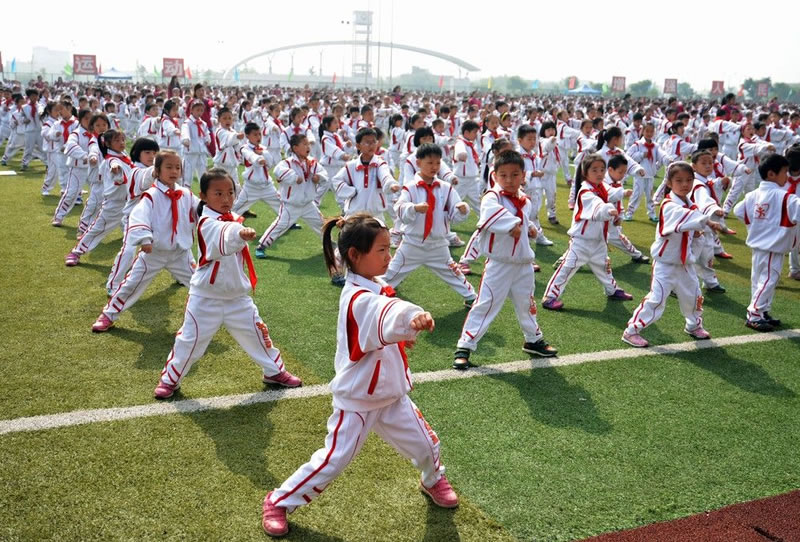 結(jié)合學(xué)校文化主張與氣質(zhì) ?學(xué)校流動文化形象
